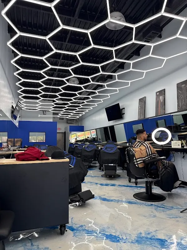 SUPER BARBER SHOP — Barber shop in Katy